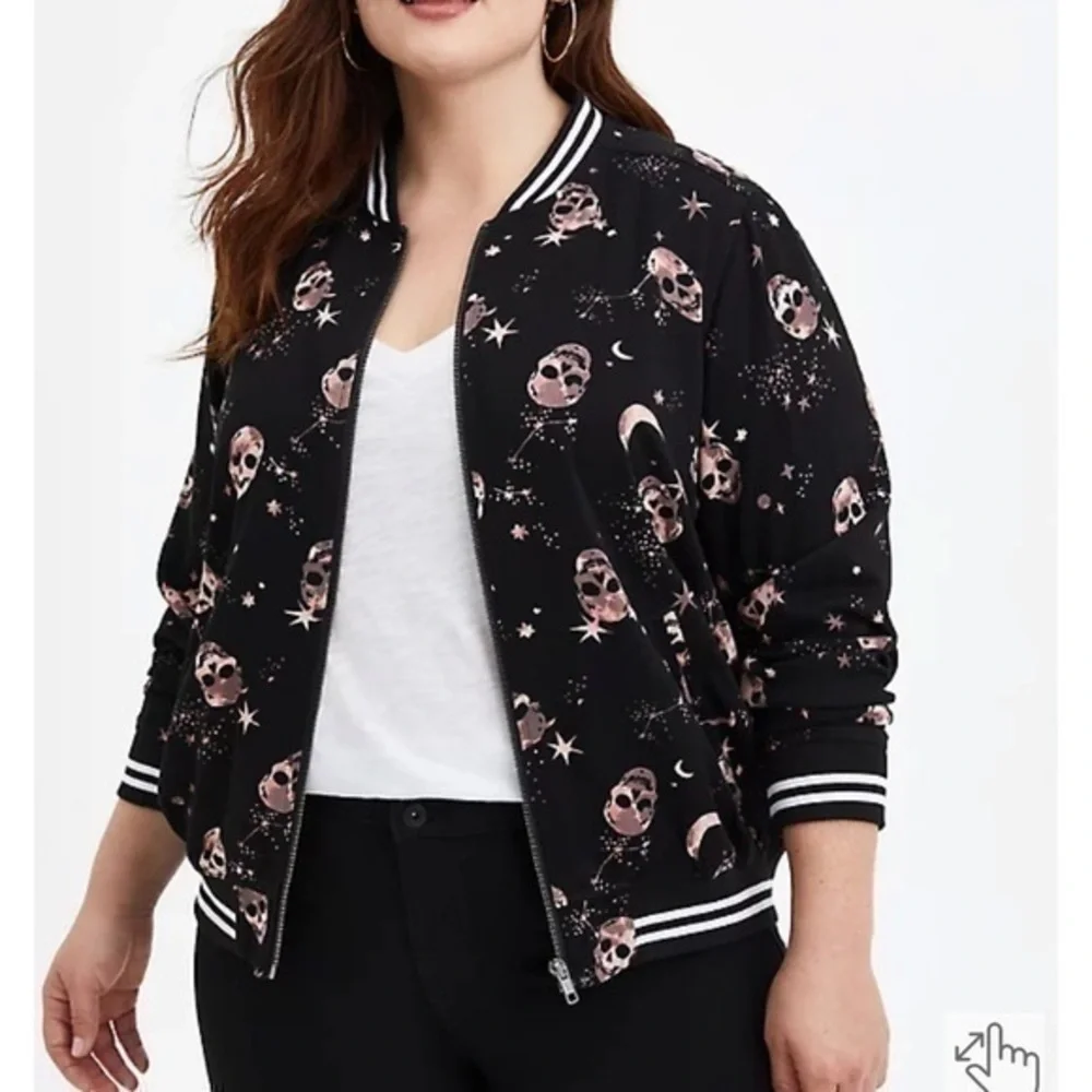 NWT Torrid size 2 Star skull bomber jacket